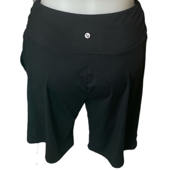 Baleaf Activewear Black Shorts Women's Plus Size 2XL - Picture 2 of 9